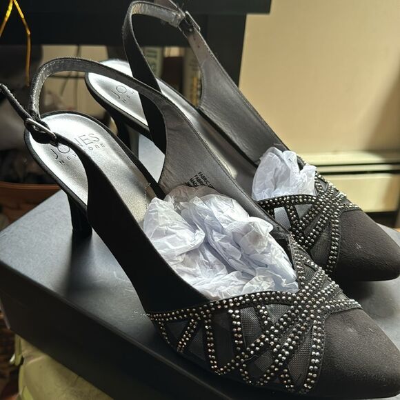 Jones New York  Women's GILLIS Faux Suede Kitten heel Slingback Heel Size 10 - Picture 6 of 9